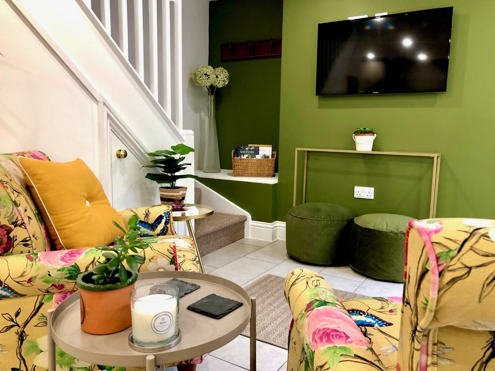 Flower Cottage By Ludlow Castle With Onsite Parking Εξωτερικό φωτογραφία